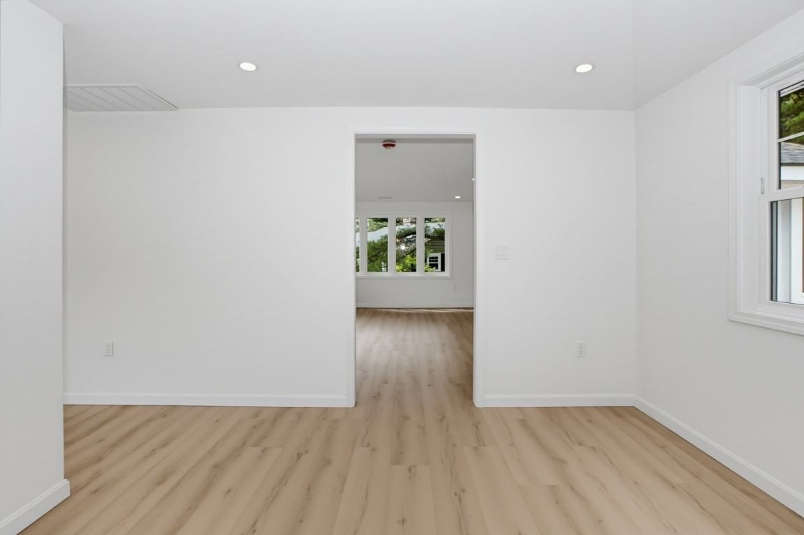 33 Cheryl Ln Holliston — Photo 26 of 32