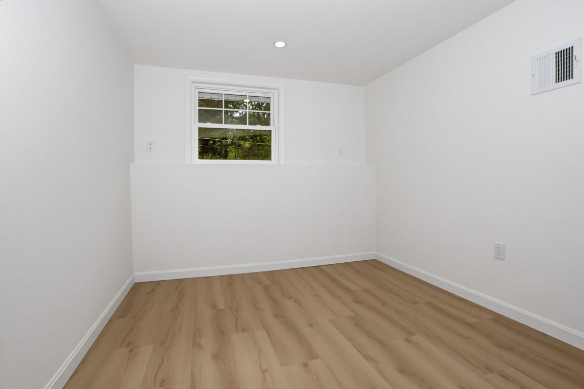 33 Cheryl Ln Holliston — Photo 27 of 32