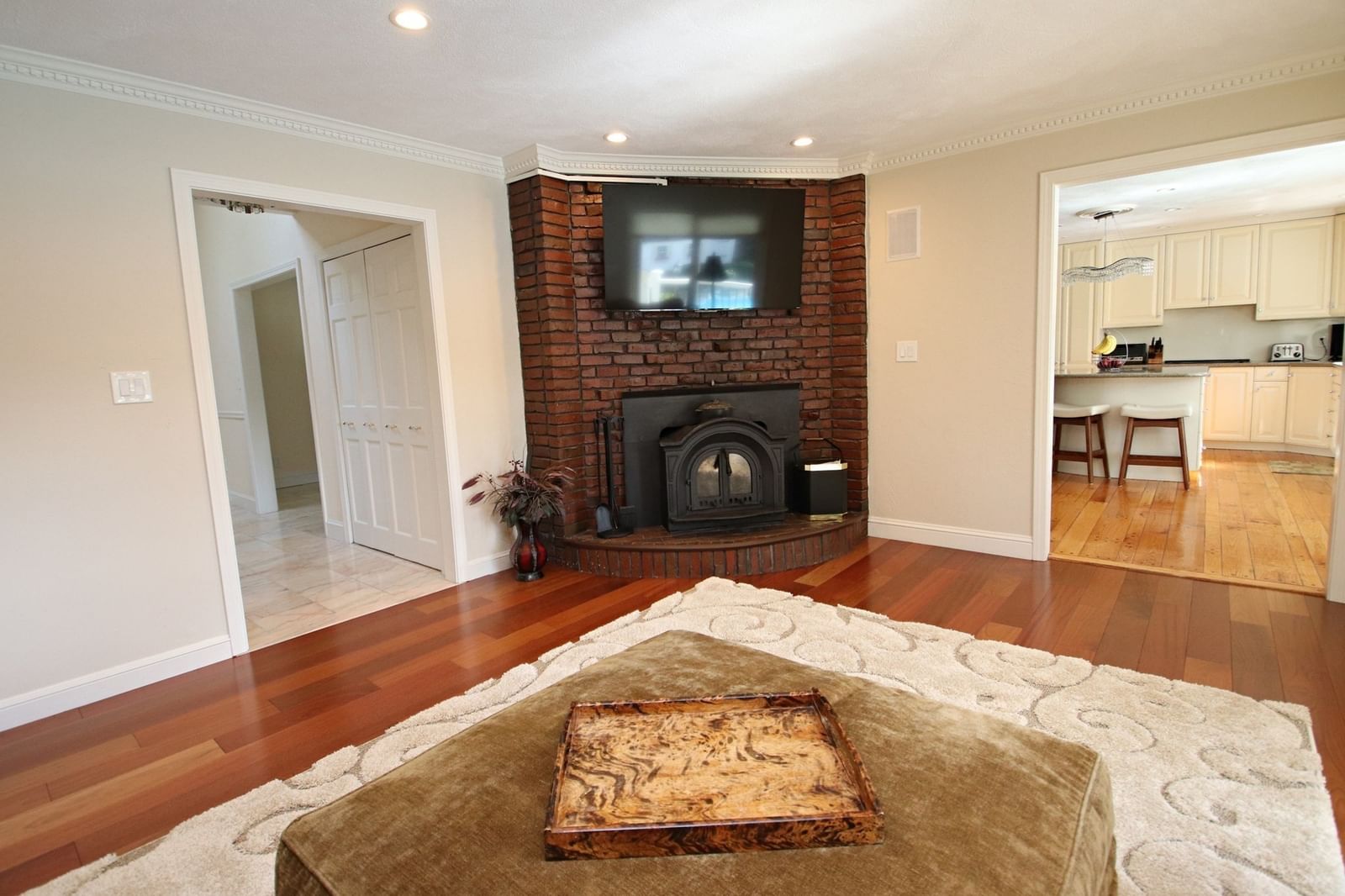 14 Arrowhead Drive Saugus — Photo 14 of 42