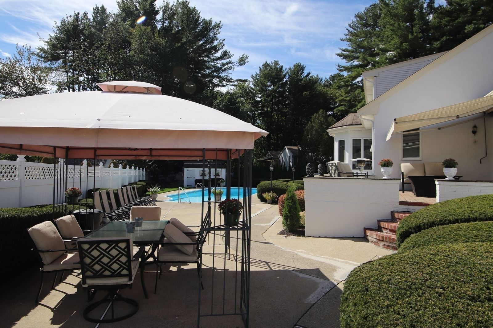 14 Arrowhead Drive Saugus — Photo 38 of 42