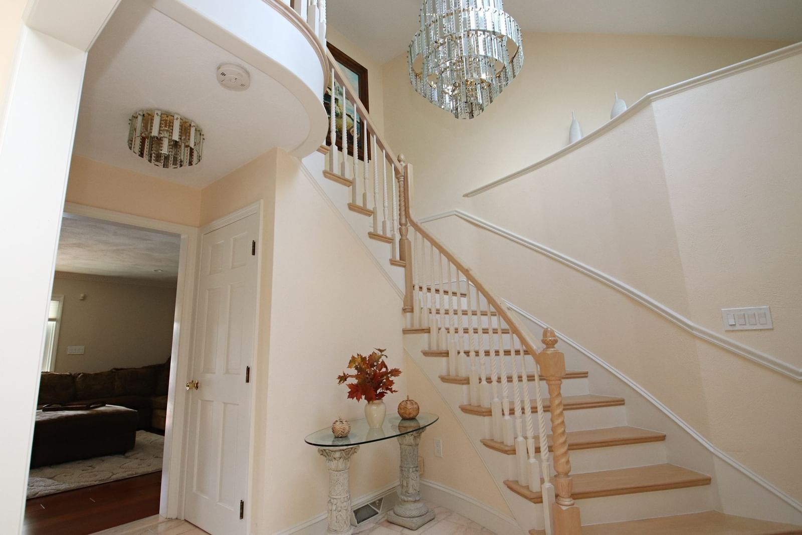 14 Arrowhead Drive Saugus — Photo 4 of 42