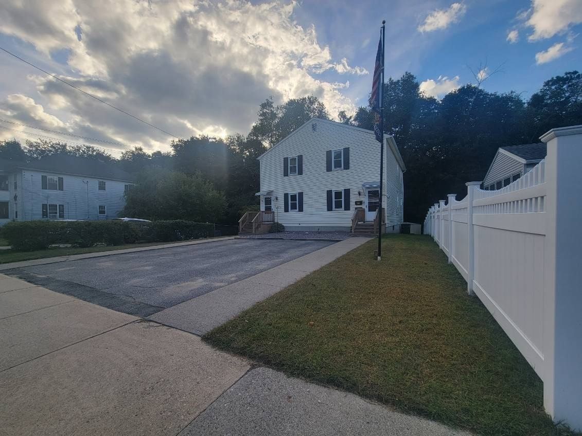 457 Charlton St Southbridge — Photo 2 of 29