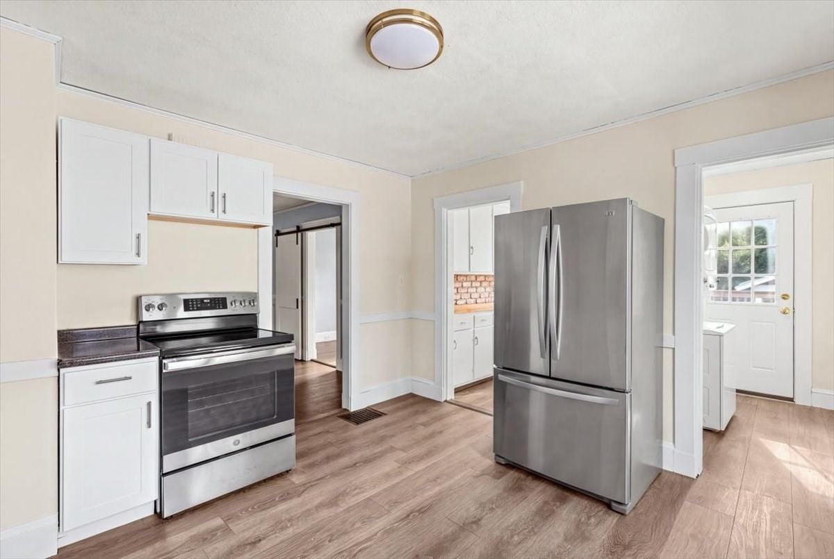 18 Fales Road Dedham — Photo 14 of 36