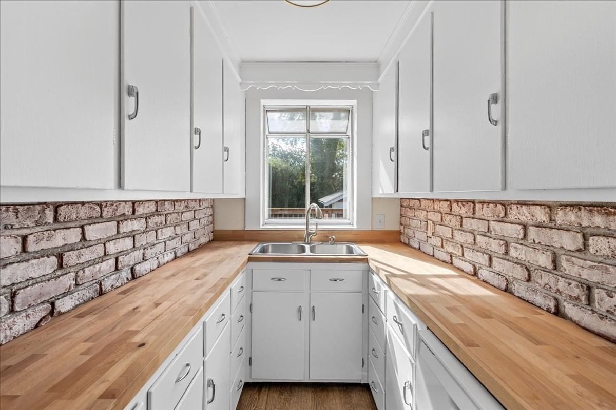 18 Fales Road Dedham — Photo 17 of 36