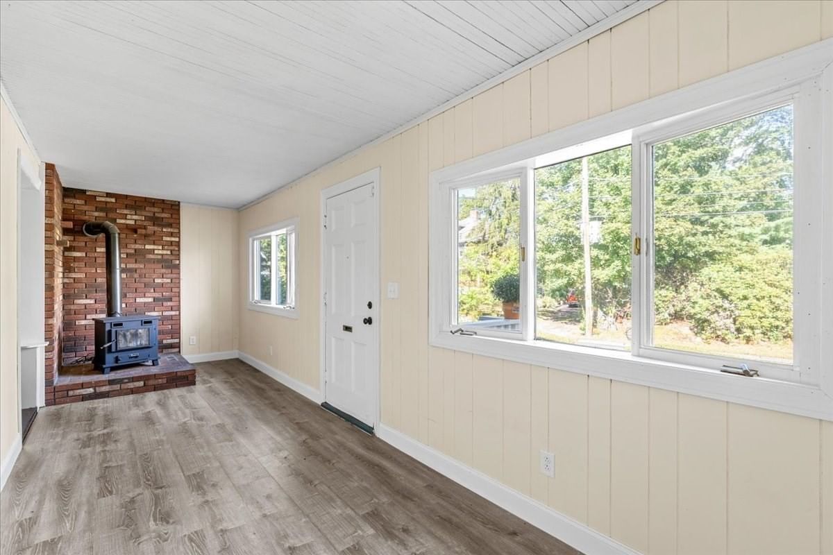 18 Fales Road Dedham — Photo 4 of 36