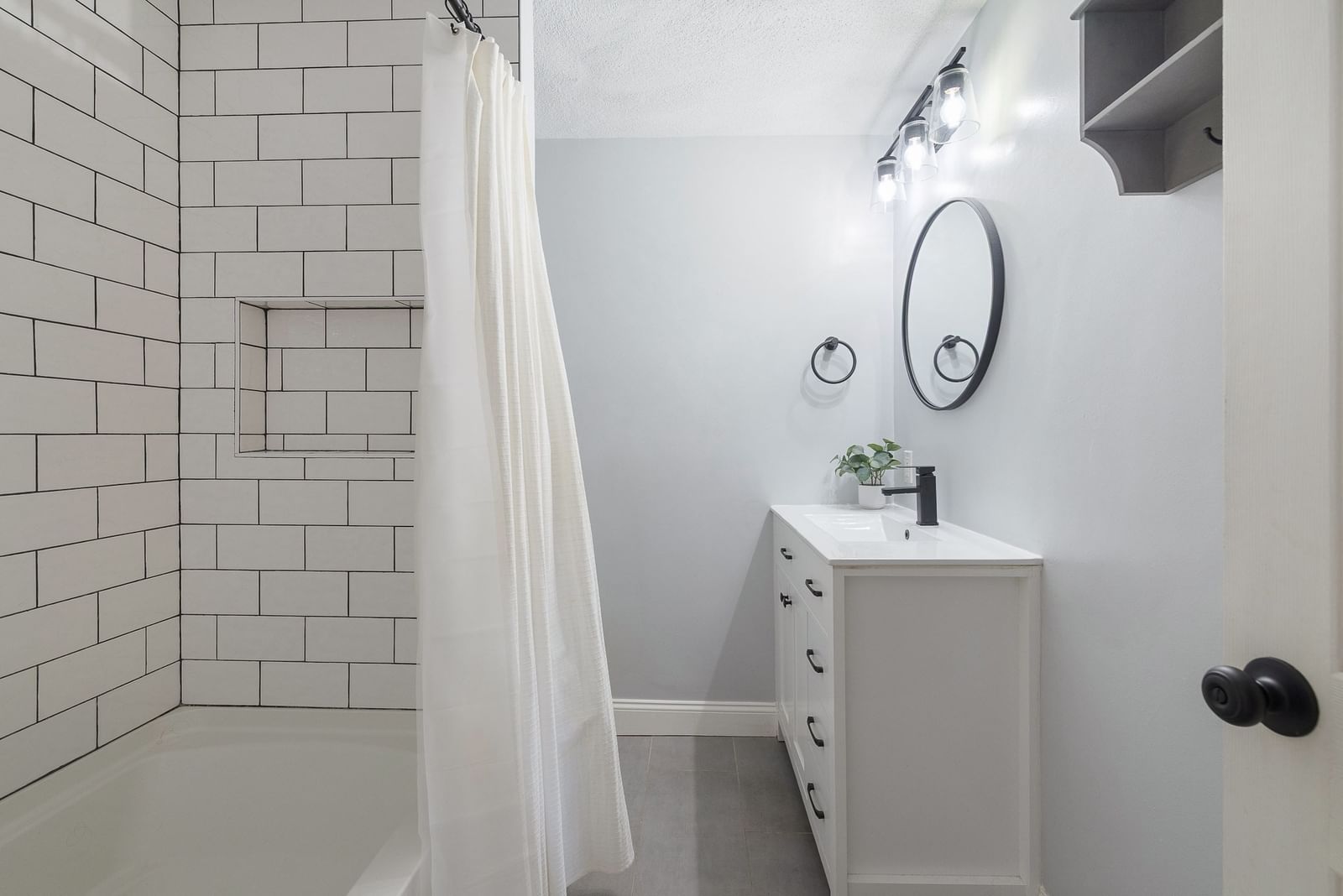 156 Adams St #2 Waltham — Photo 17 of 22