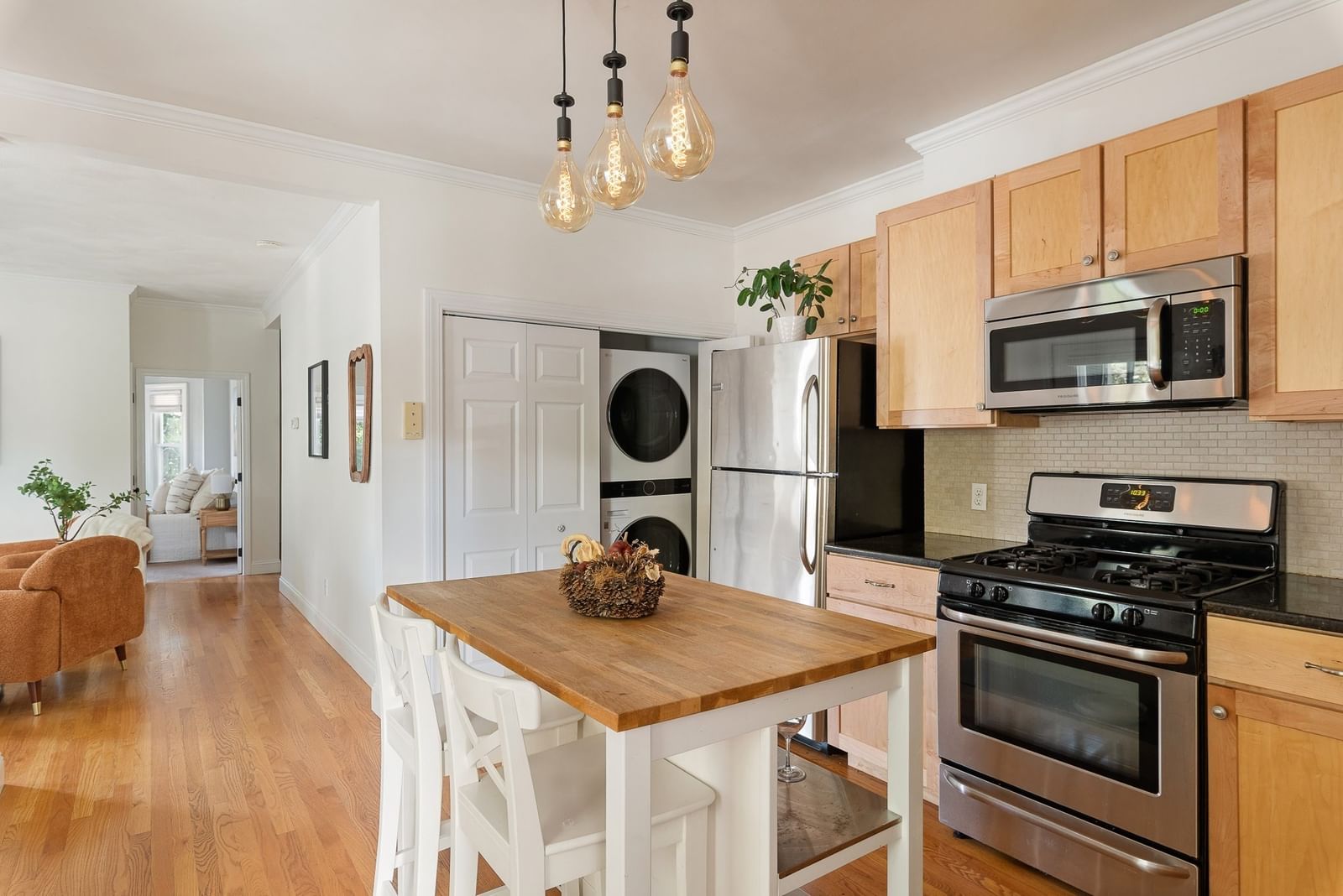156 Adams St #2 Waltham — Photo 7 of 22