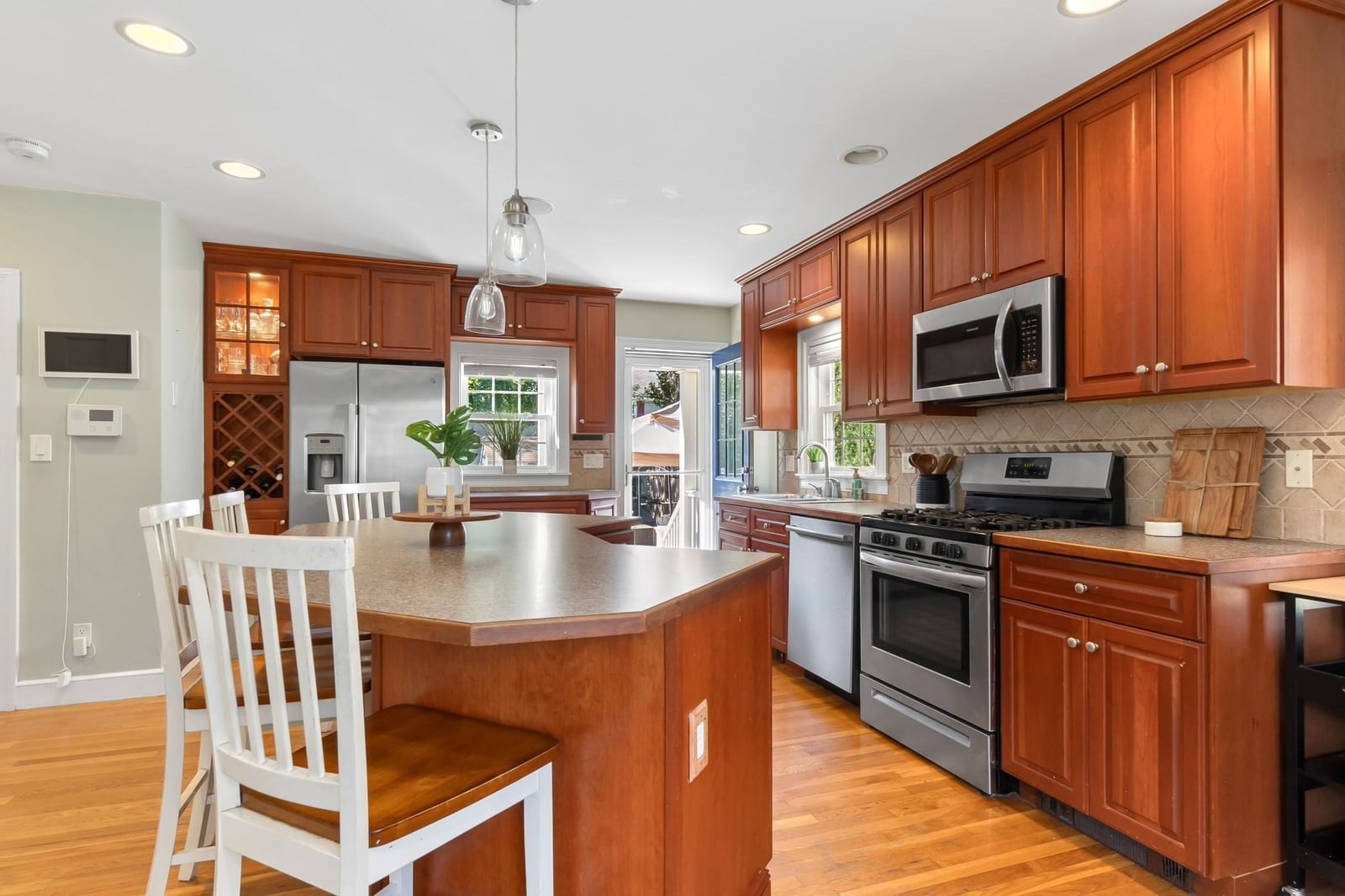 15 Maple Valley Rd Lynn — Photo 11 of 40