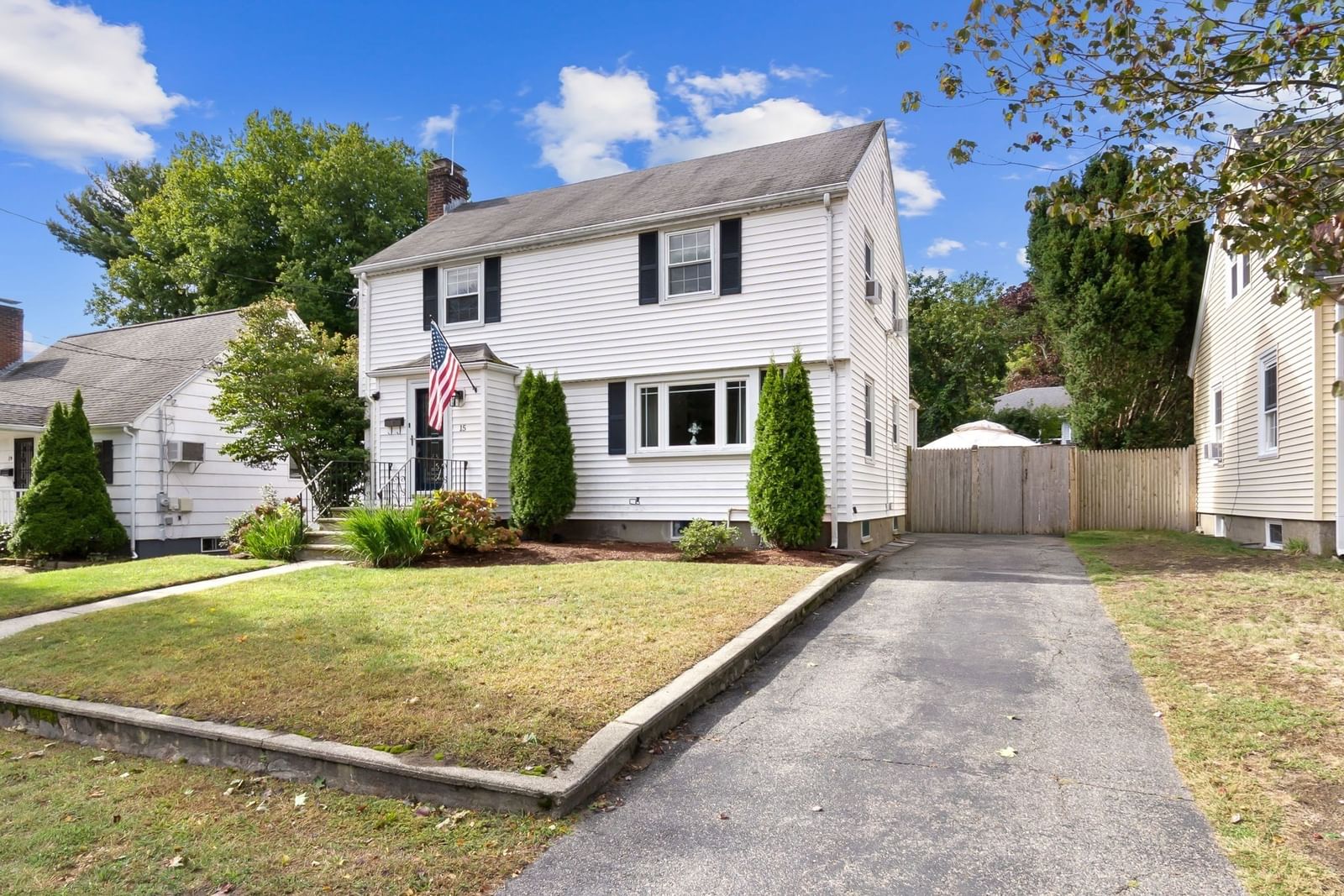15 Maple Valley Rd Lynn — Photo 2 of 40