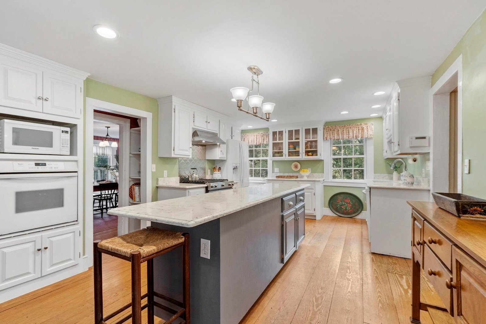 44 Andover St North Andover — Photo 4 of 42