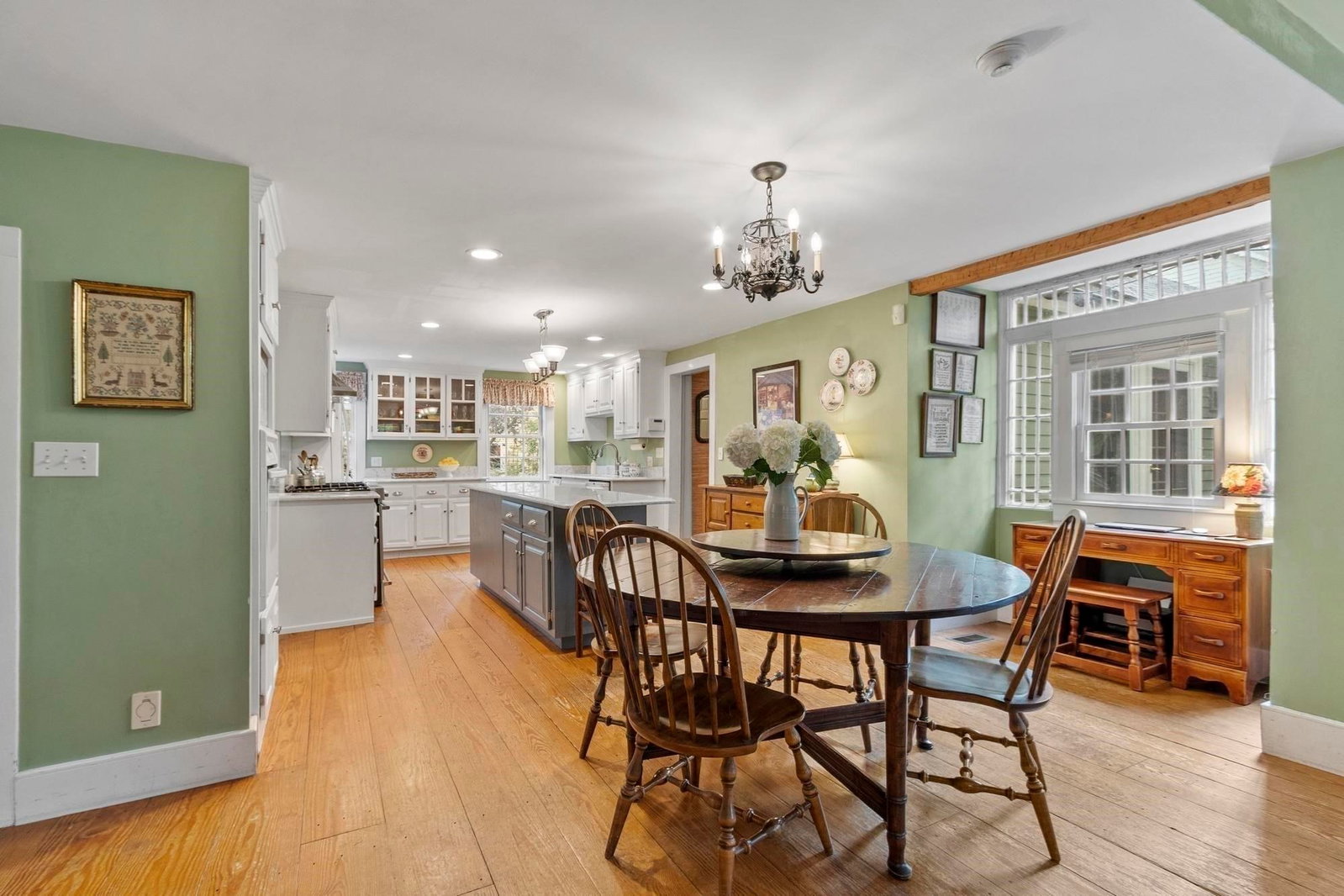 44 Andover St North Andover — Photo 8 of 42