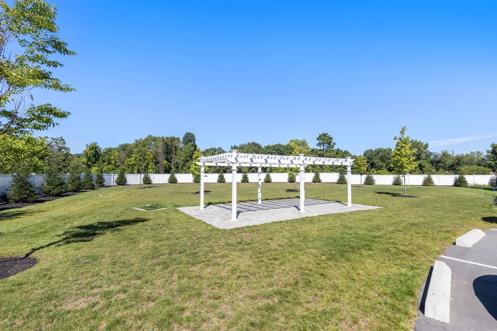 7 E Dexter Ave #38 Woburn — Photo 40 of 42