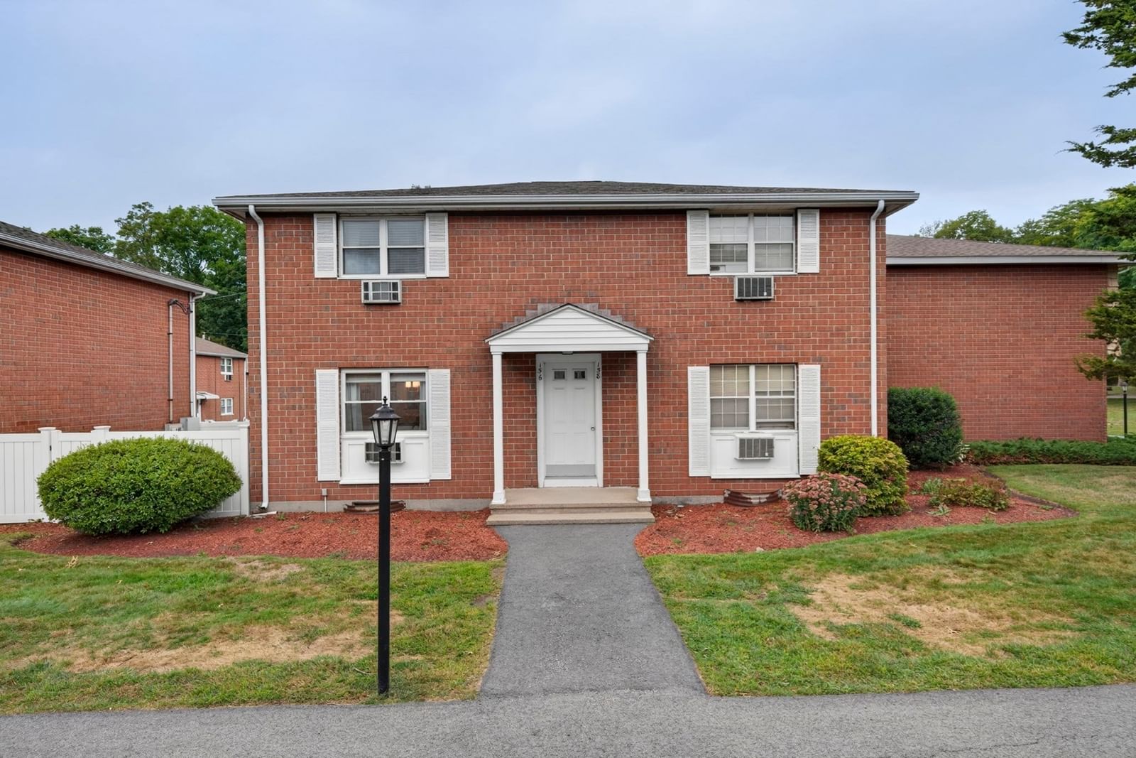 156 Kingston St #156 North Andover — Photo 1 of 33