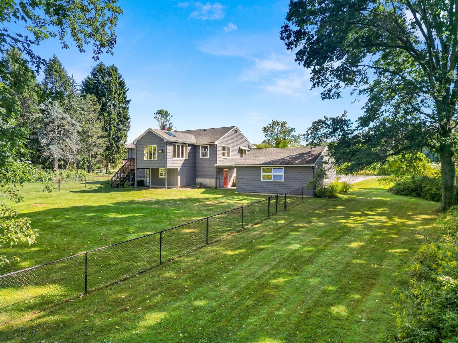 23 Georgetown Rd West Newbury — Photo 7 of 39