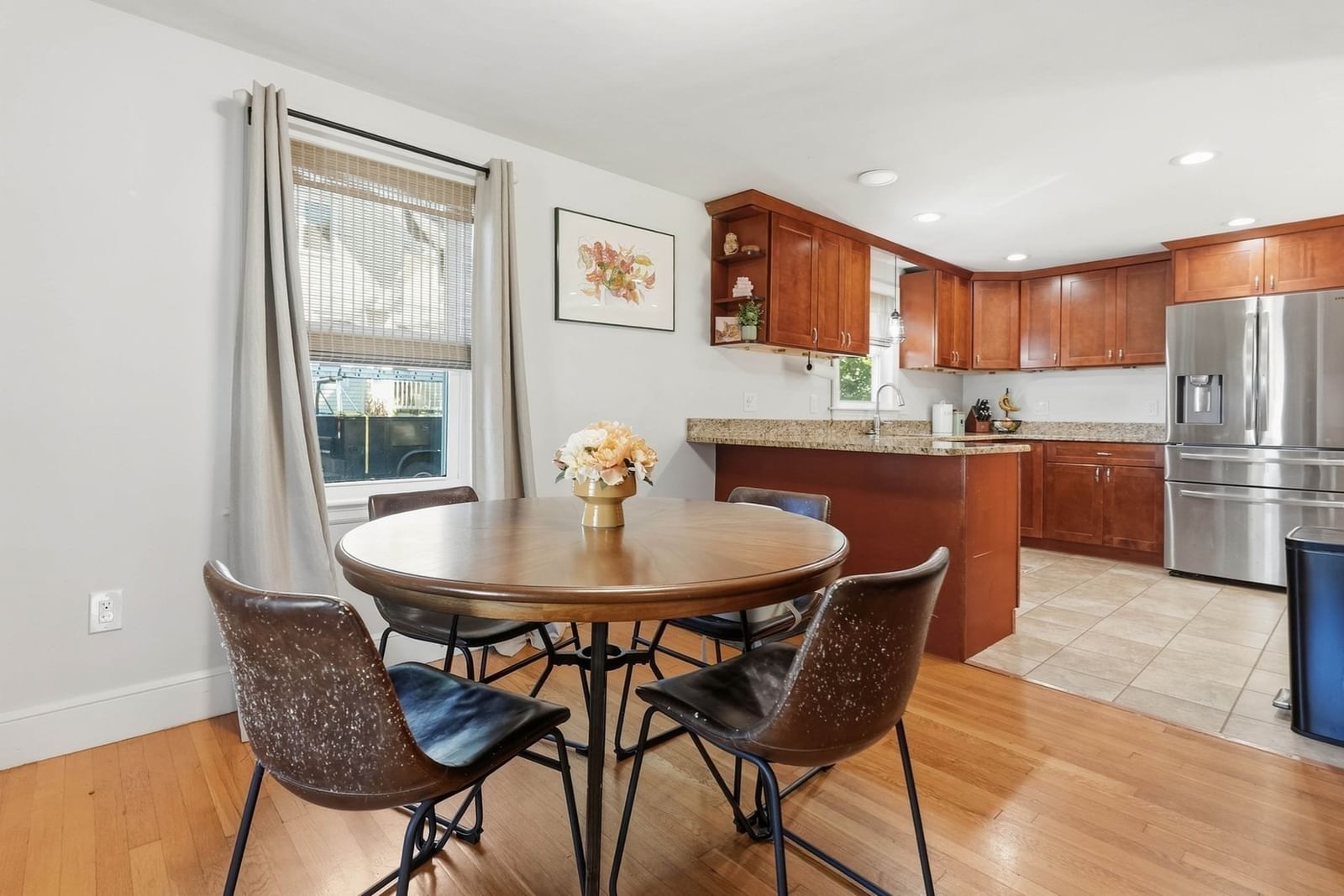 300 Parkland Ave Lynn — Photo 8 of 37