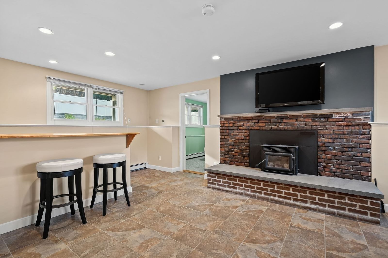 411 Newport Road Hull — Photo 20 of 40