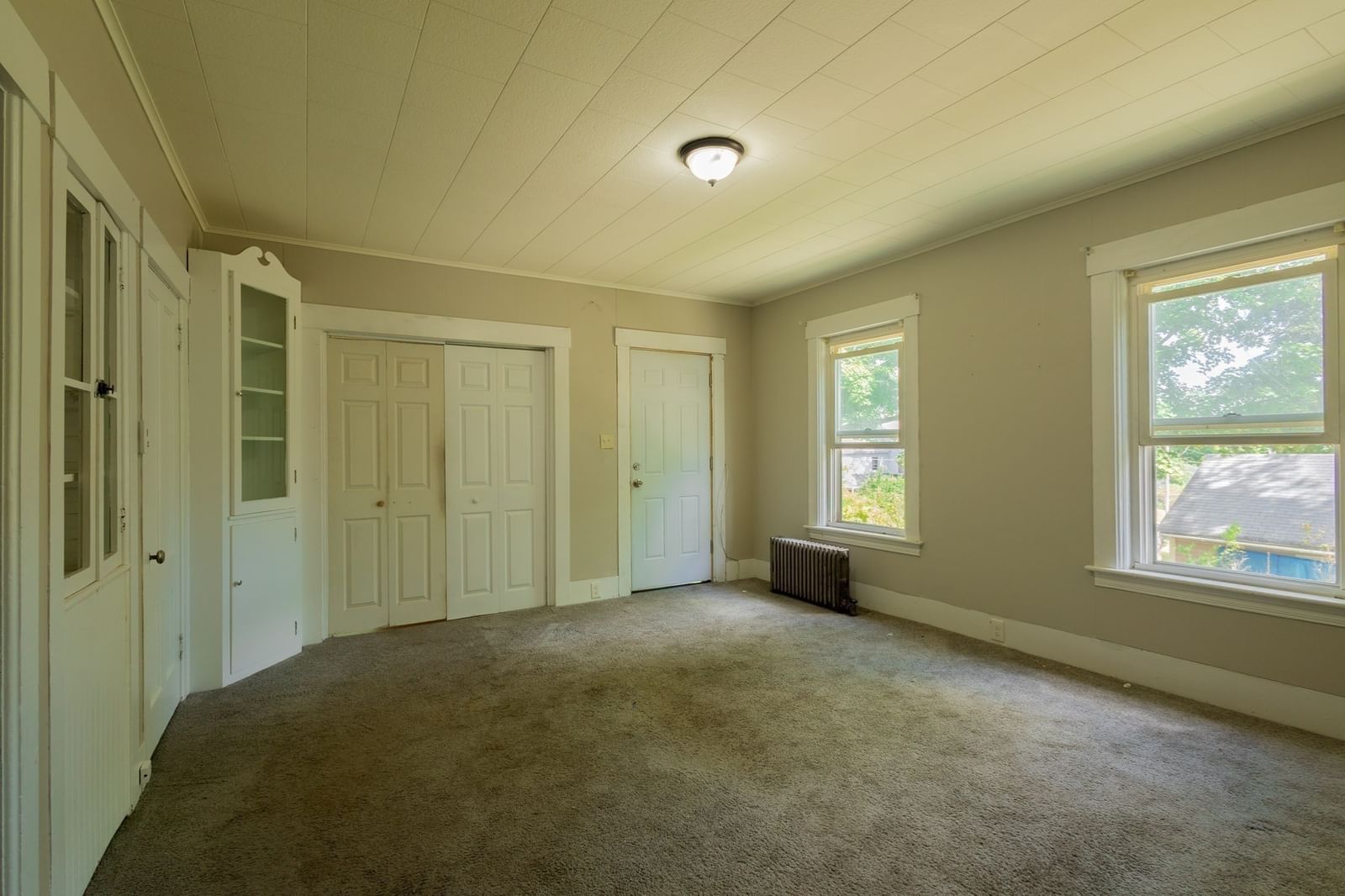 83 W Myrtle St Orange — Photo 11 of 17
