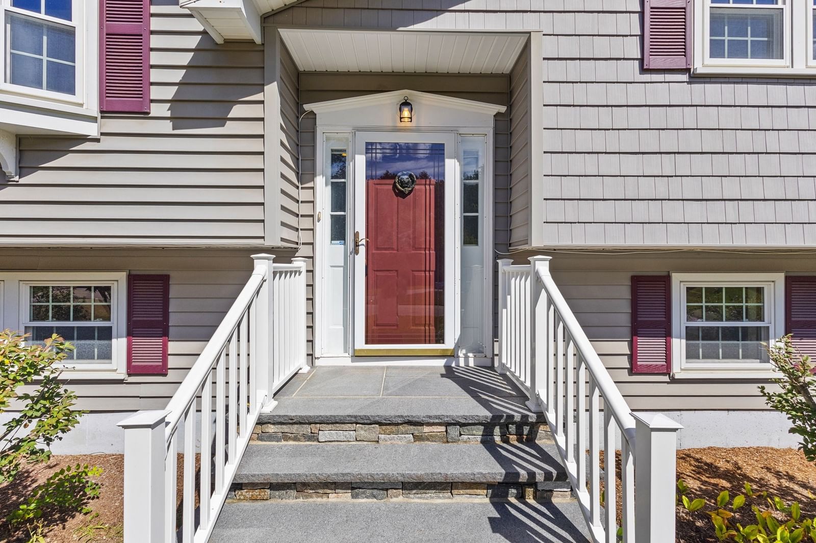 8 Roaen Dr Chelmsford — Photo 3 of 39