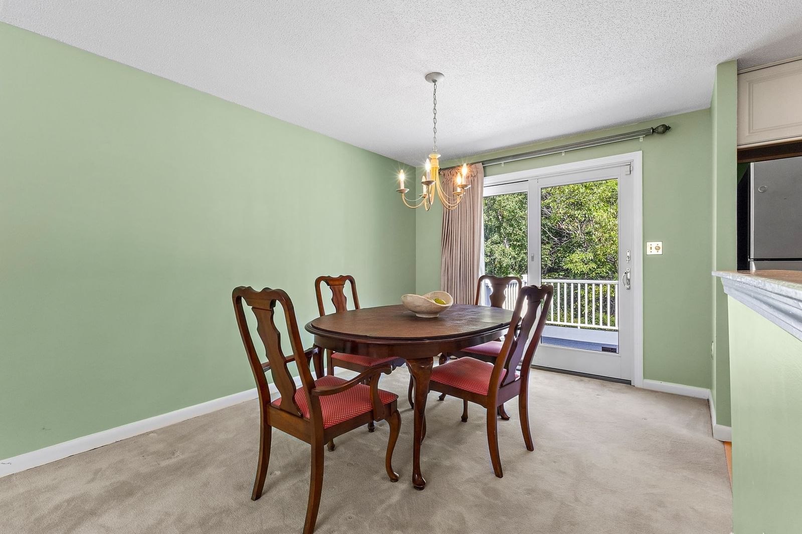 8 Roaen Dr Chelmsford — Photo 6 of 39