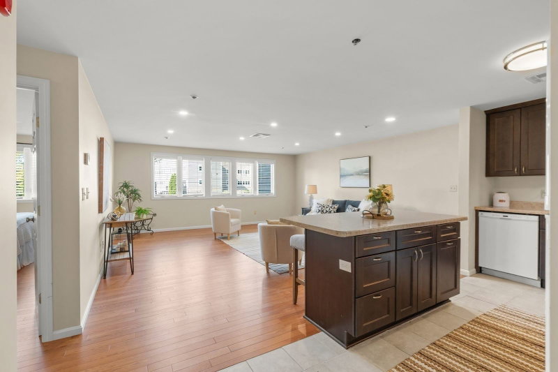 38 Dunham Rd Unit 204