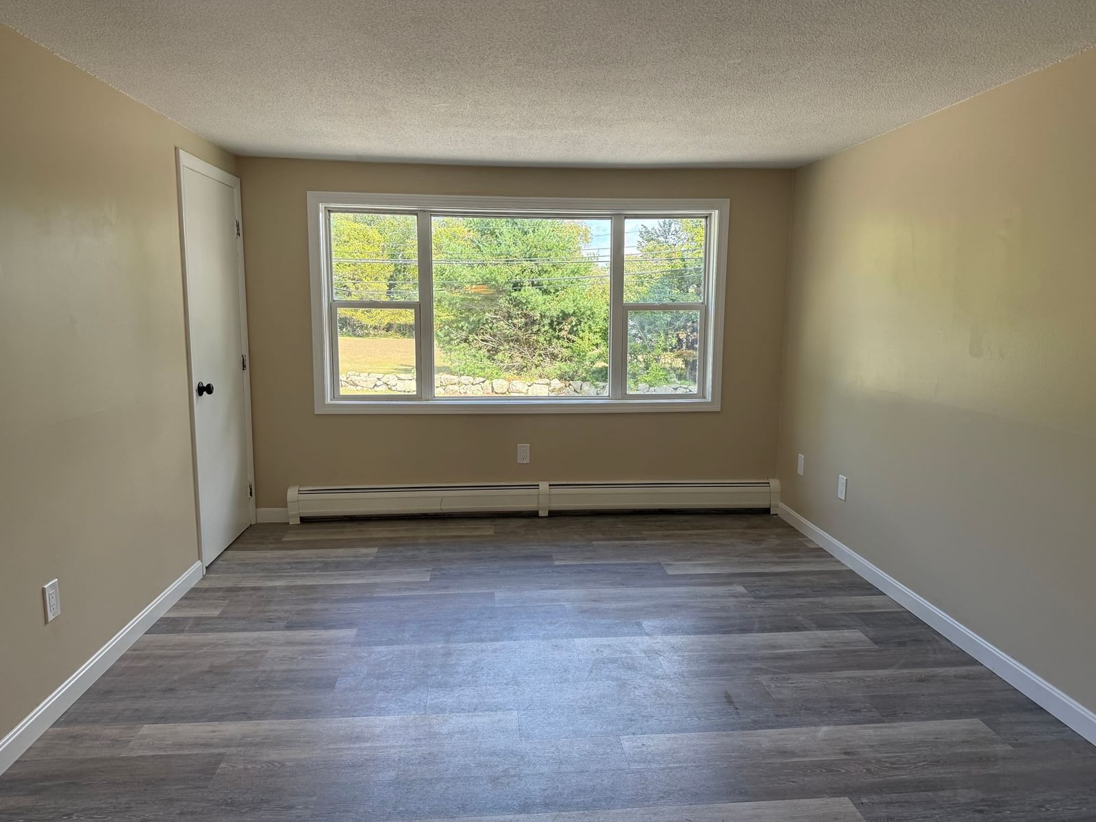 625 Gifford #2S Westport — Photo 4 of 14