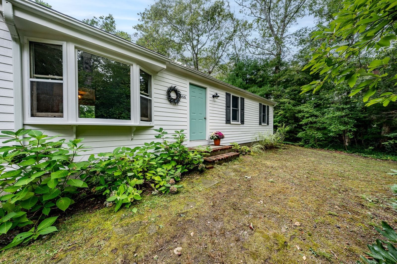 666 Boxberry Hill Rd Falmouth — Photo 2 of 27