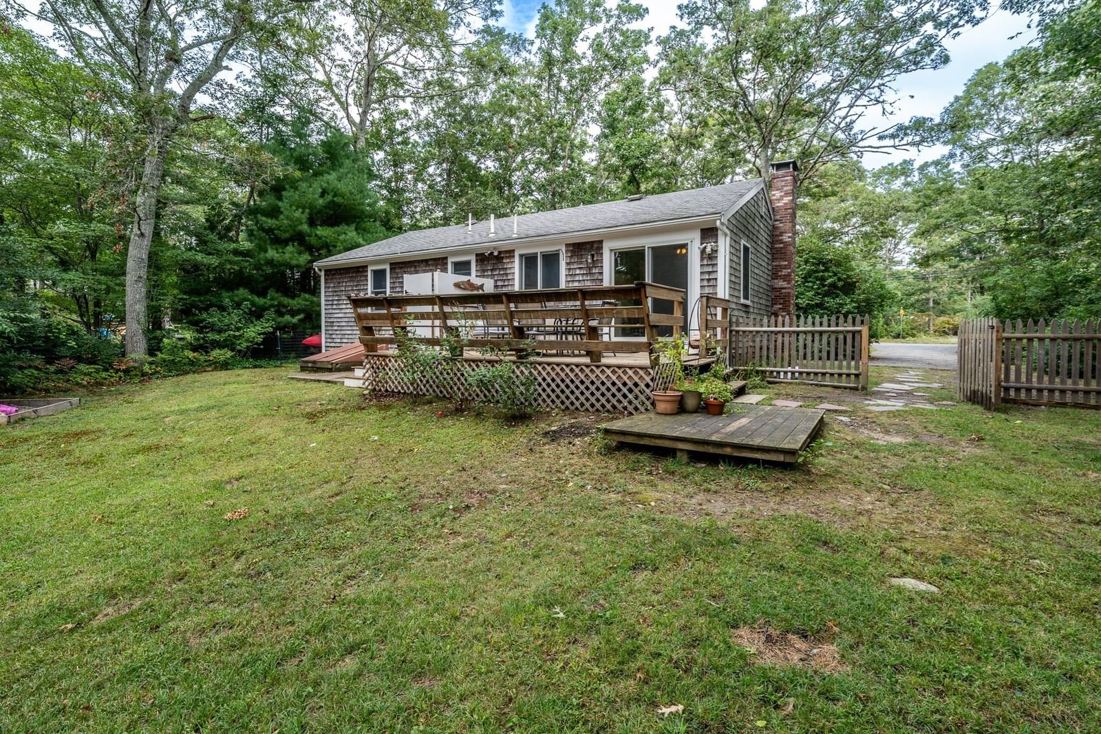 666 Boxberry Hill Rd Falmouth — Photo 24 of 27