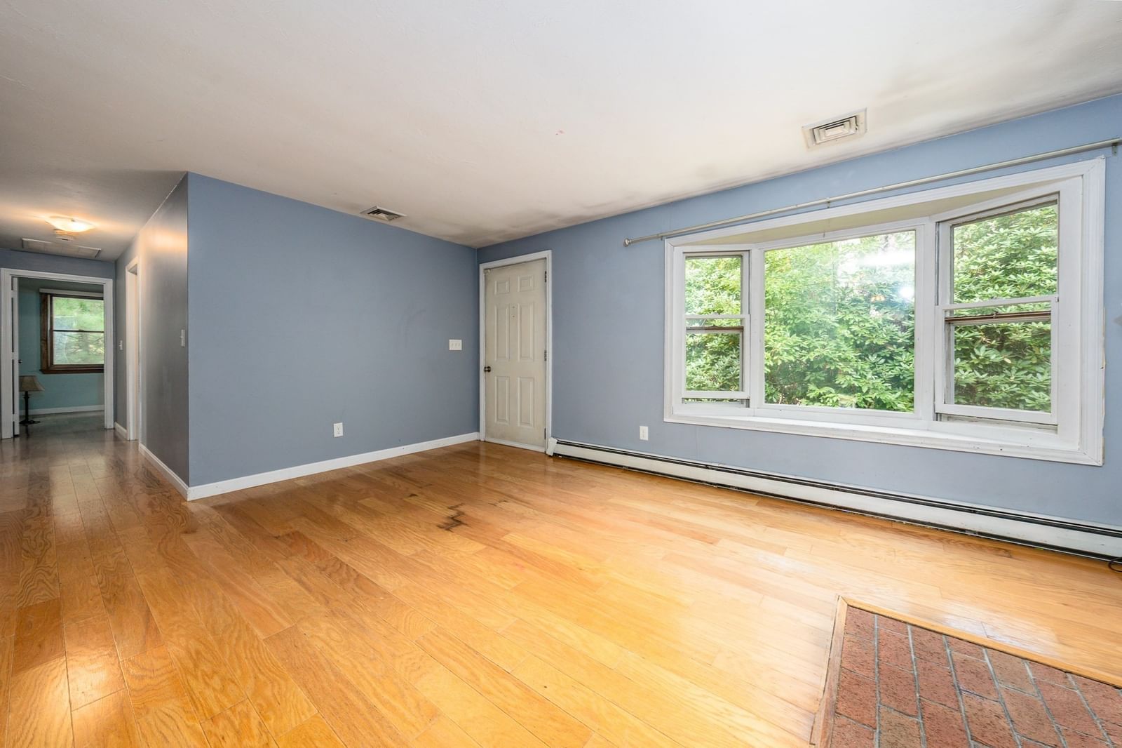 666 Boxberry Hill Rd Falmouth — Photo 5 of 27