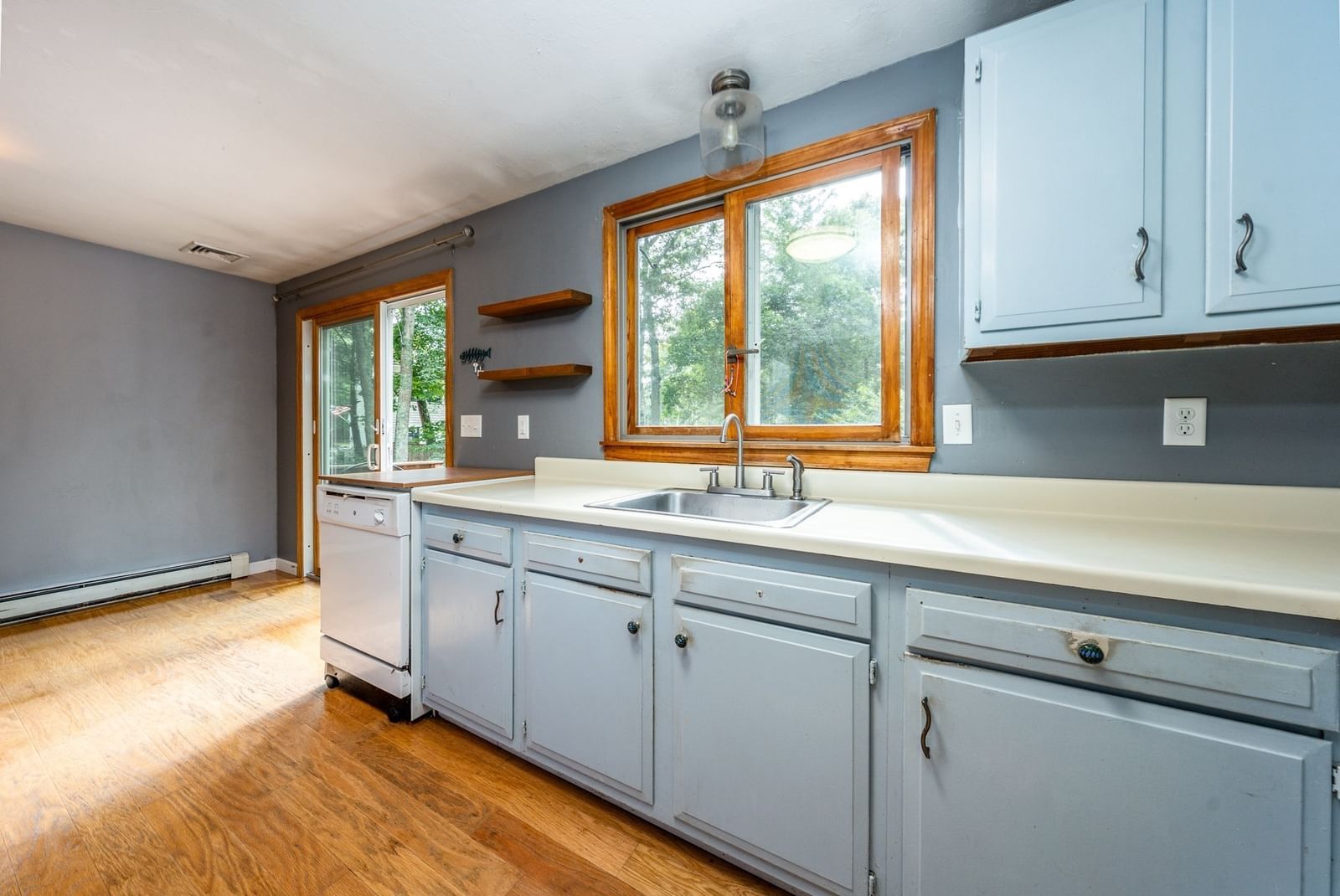 666 Boxberry Hill Rd Falmouth — Photo 8 of 27