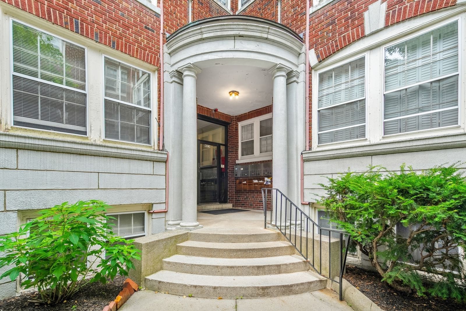 41 Bowdoin St #25 Cambridge — Photo 15 of 23