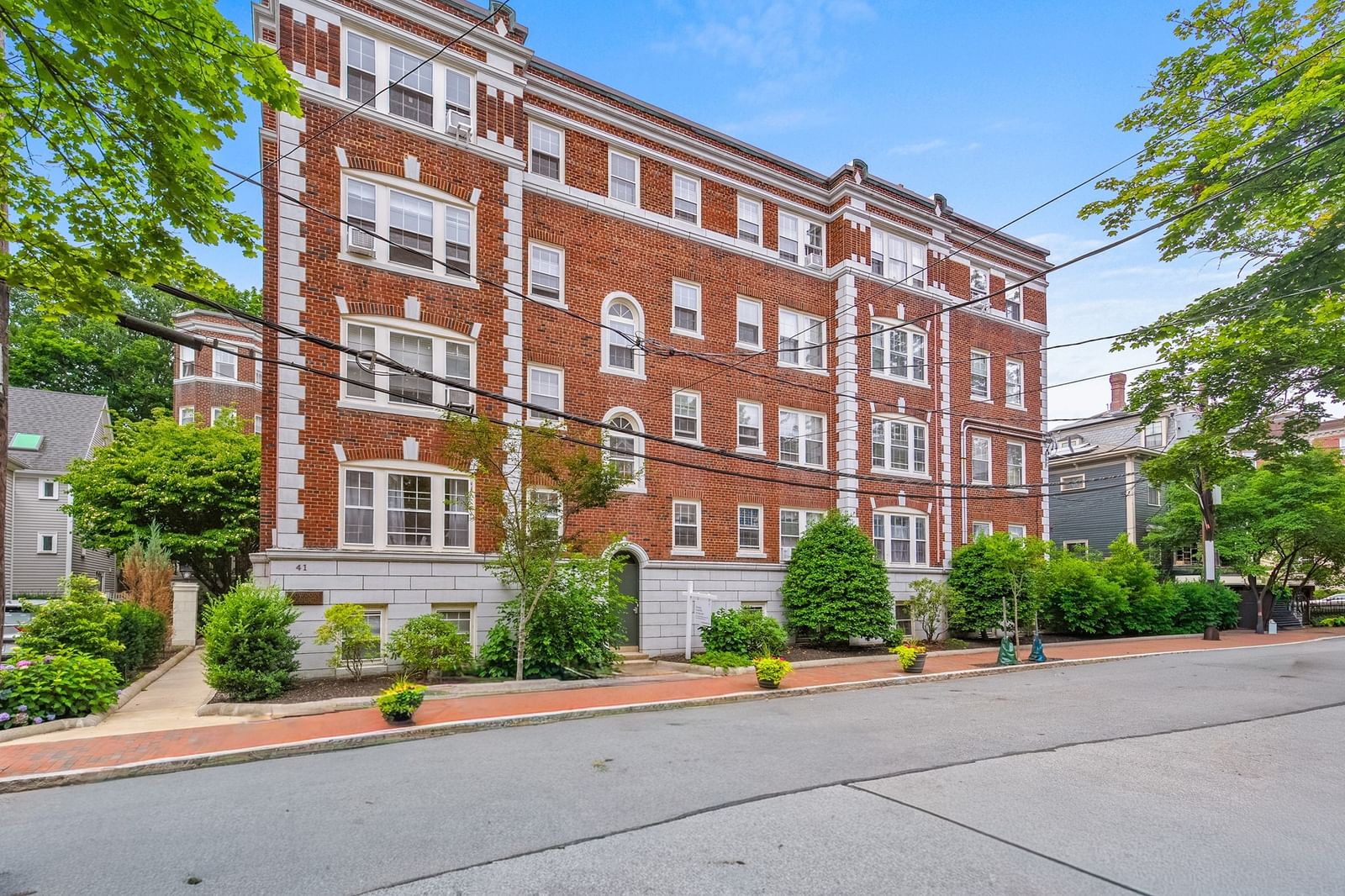 41 Bowdoin St #25 Cambridge — Photo 20 of 23
