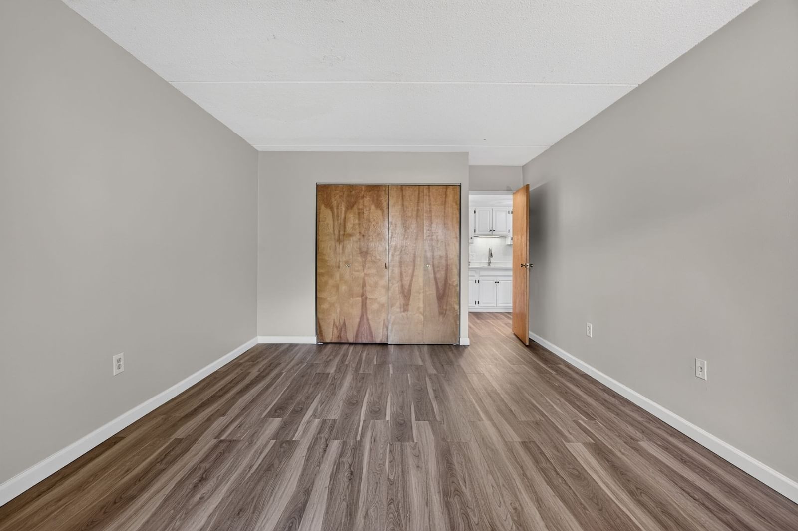 390 Broadway #35 Somerville — Photo 10 of 28