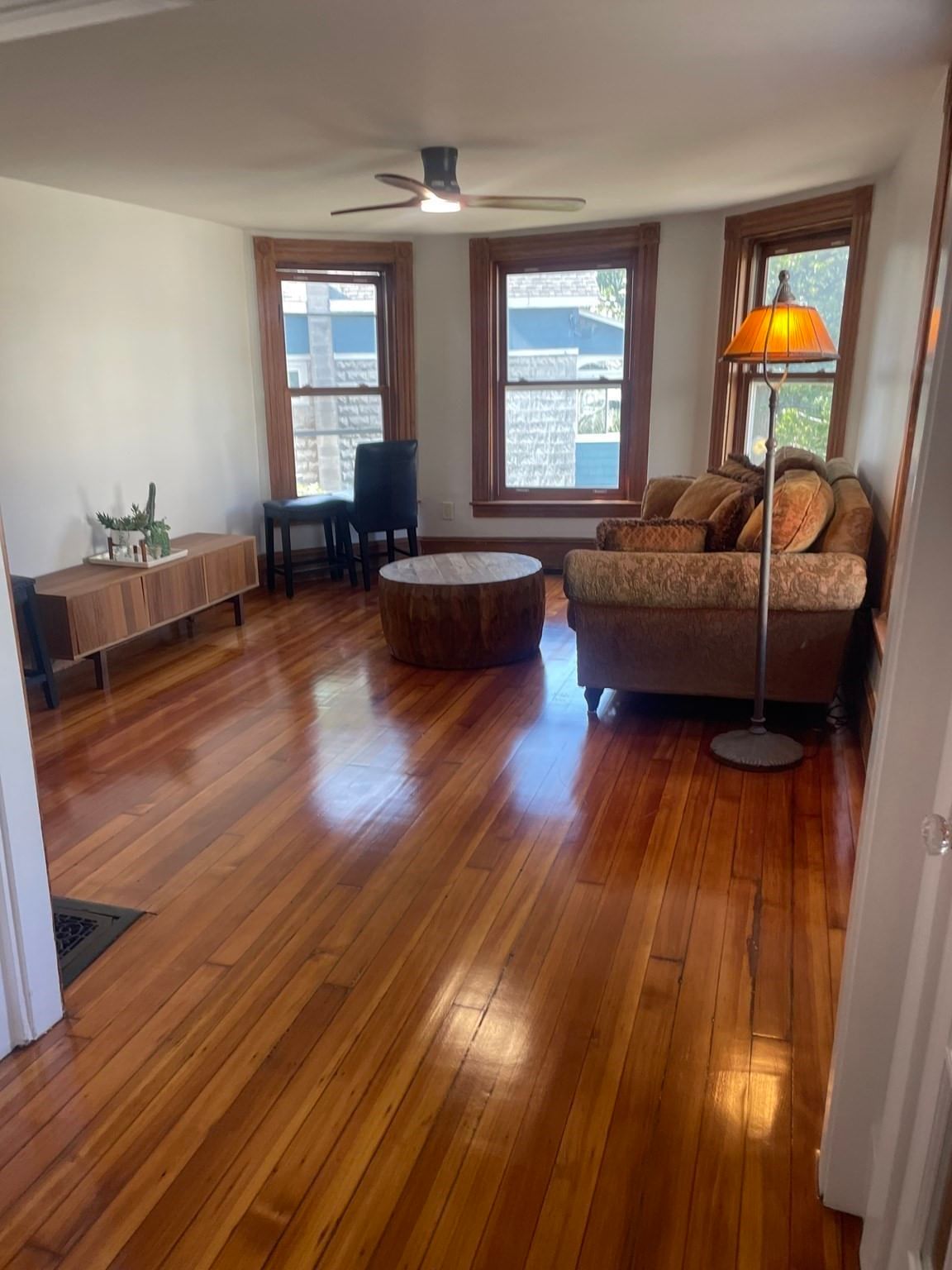 57 Roy Street Swampscott — Photo 4 of 39