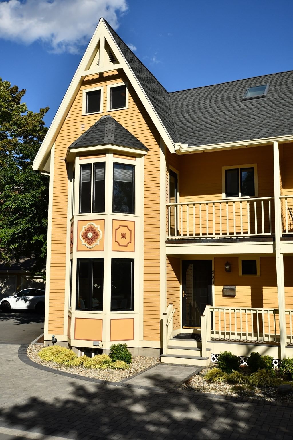 231 Fuller St Brookline — Photo 2 of 26