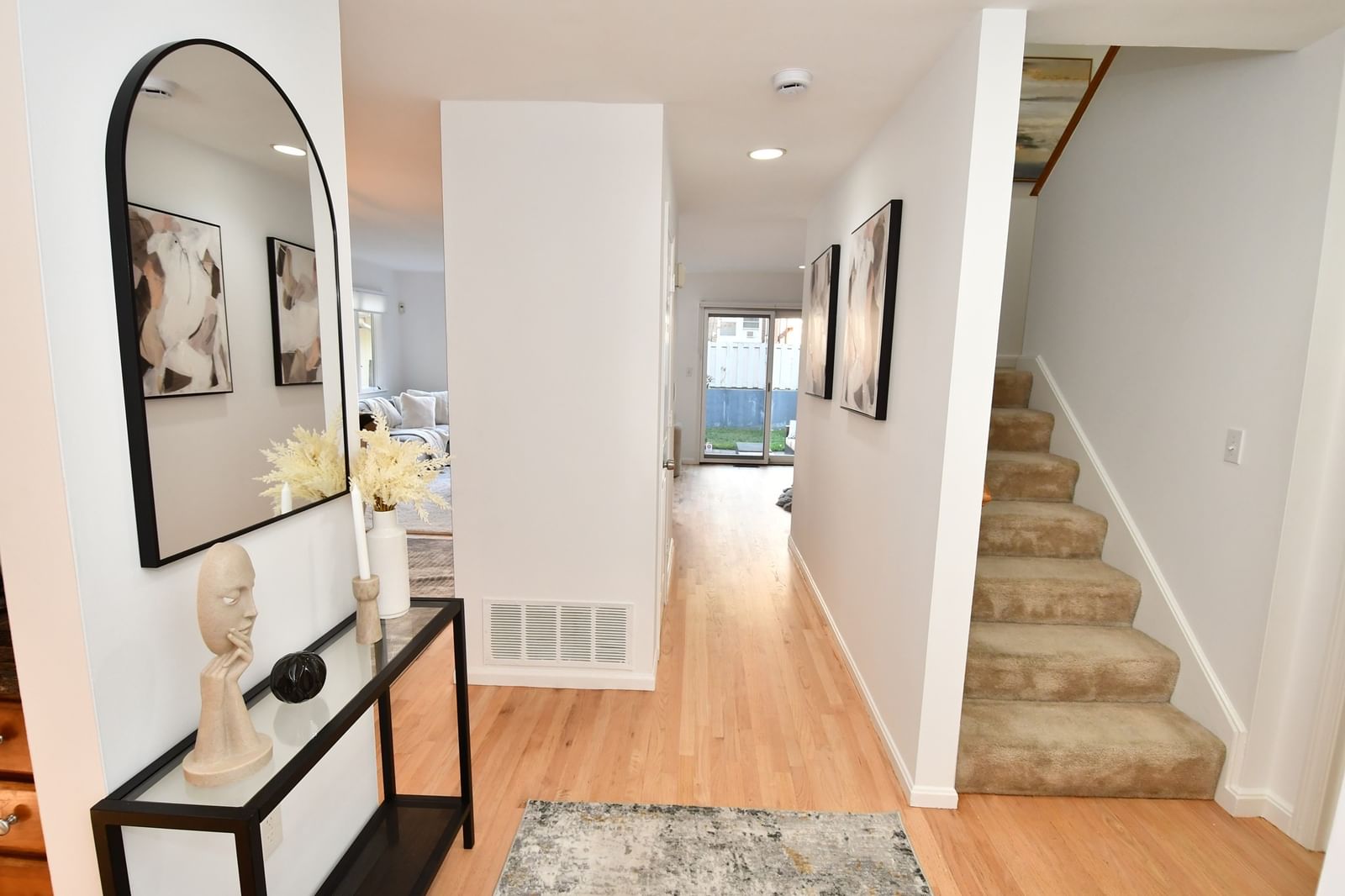 231 Fuller St Brookline — Photo 5 of 26