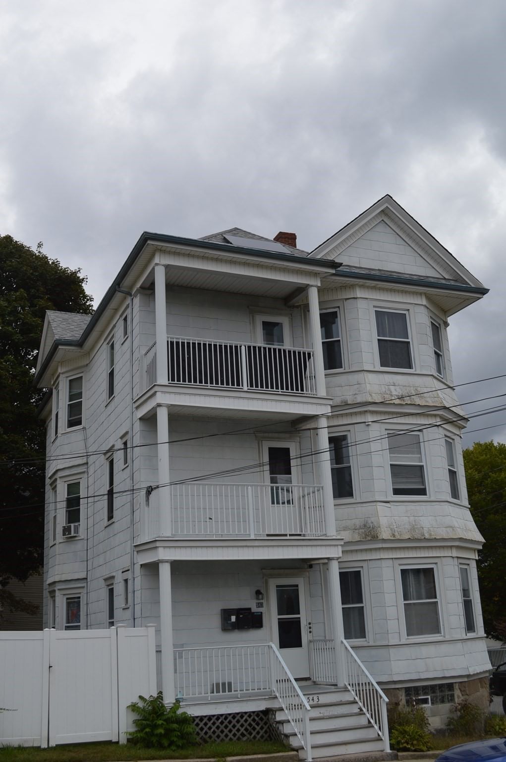 543 Coggeshall St New Bedford — Photo 8 of 30
