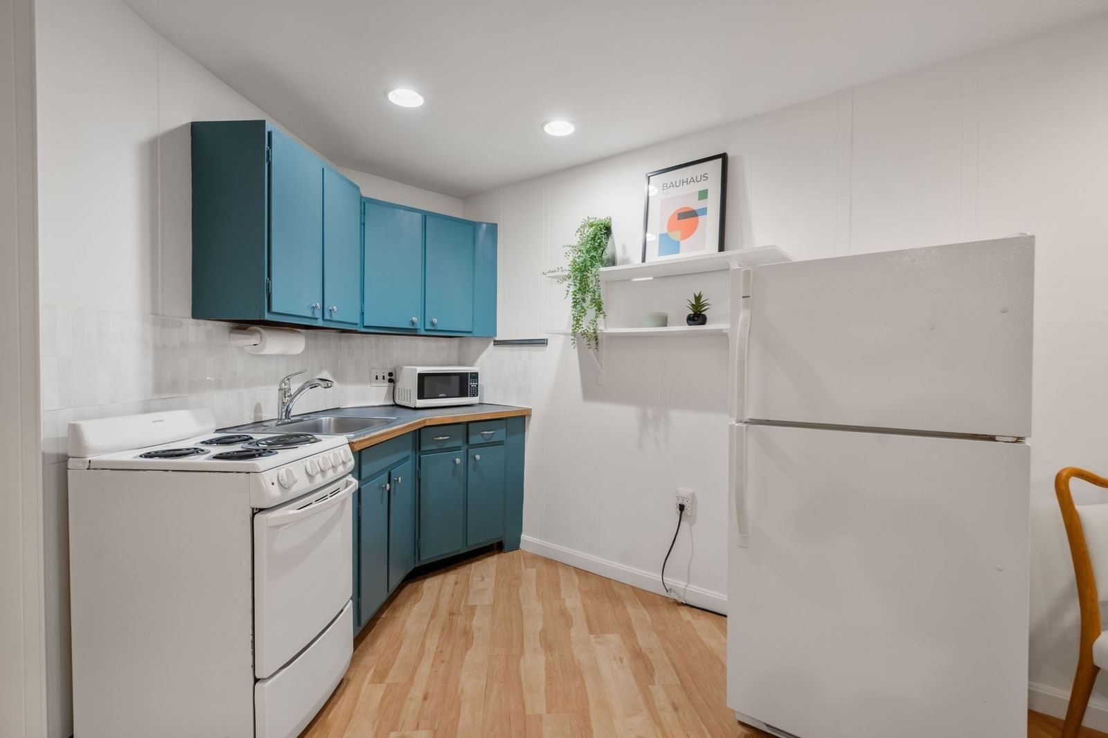 348 Franklin St #D Cambridge — Photo 10 of 19