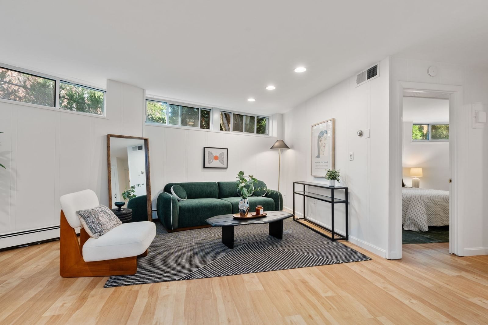348 Franklin St #D Cambridge — Photo 2 of 19