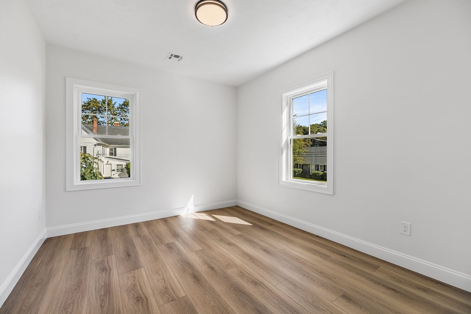 126 Maple St West Boylston — Photo 14 of 32