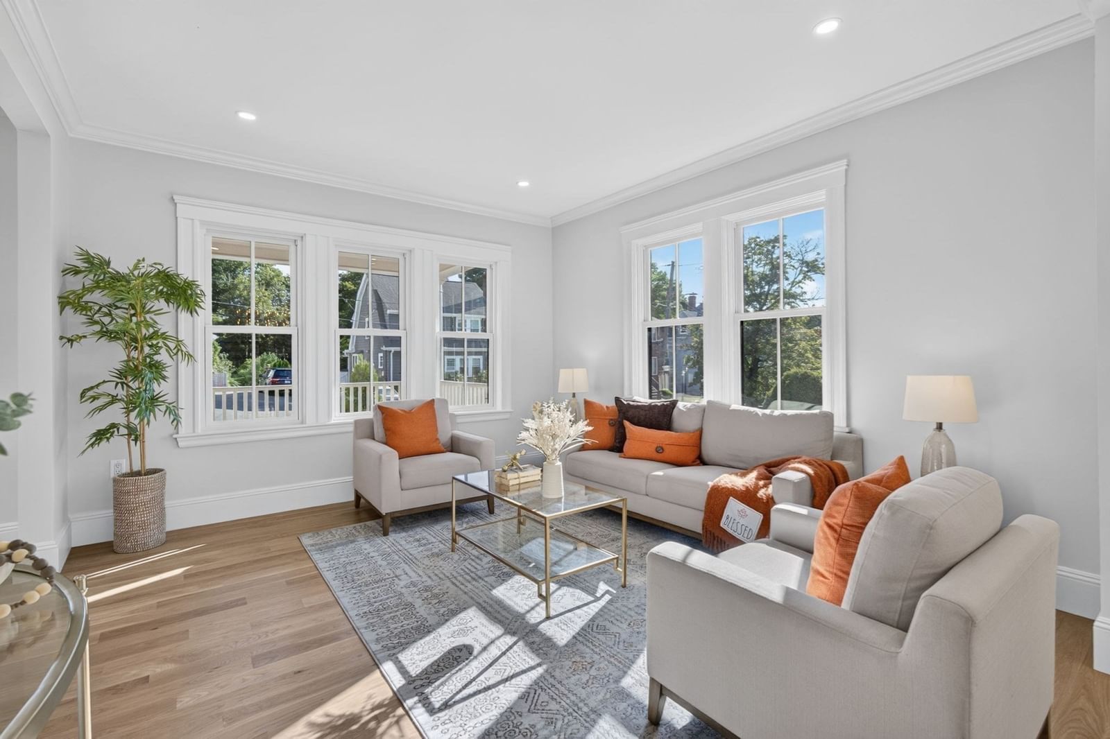 114 Malvern St Melrose — Photo 3 of 41