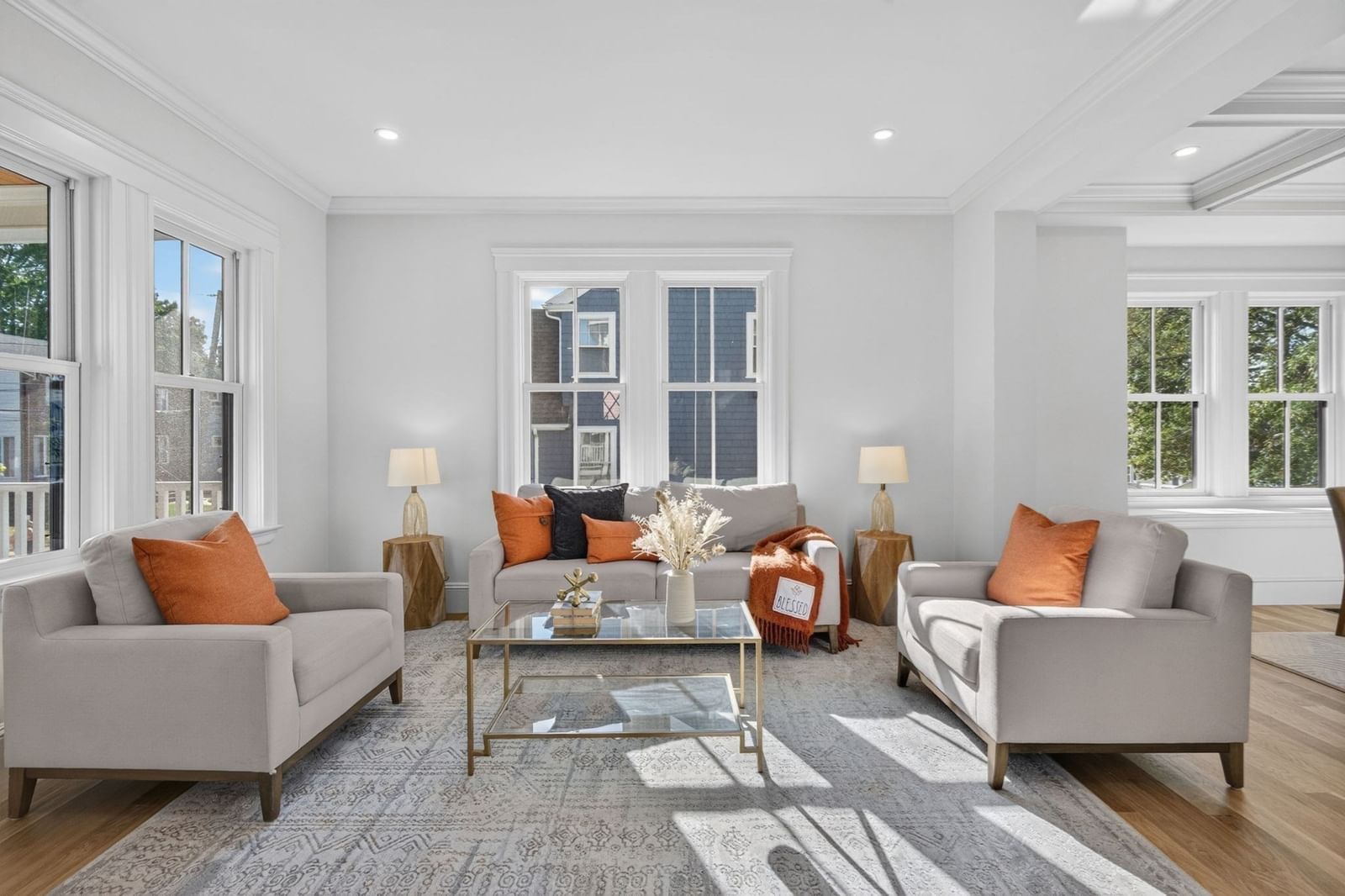 114 Malvern St Melrose — Photo 4 of 41
