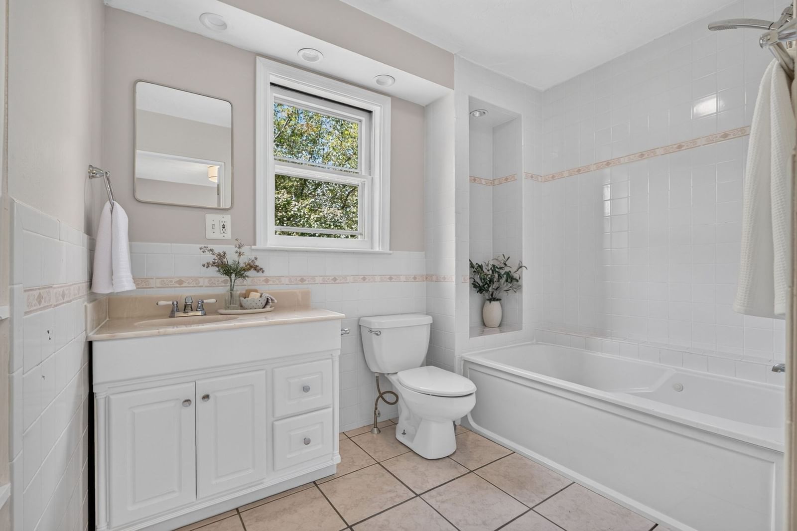 38 Holbrook St Boston — Photo 25 of 42