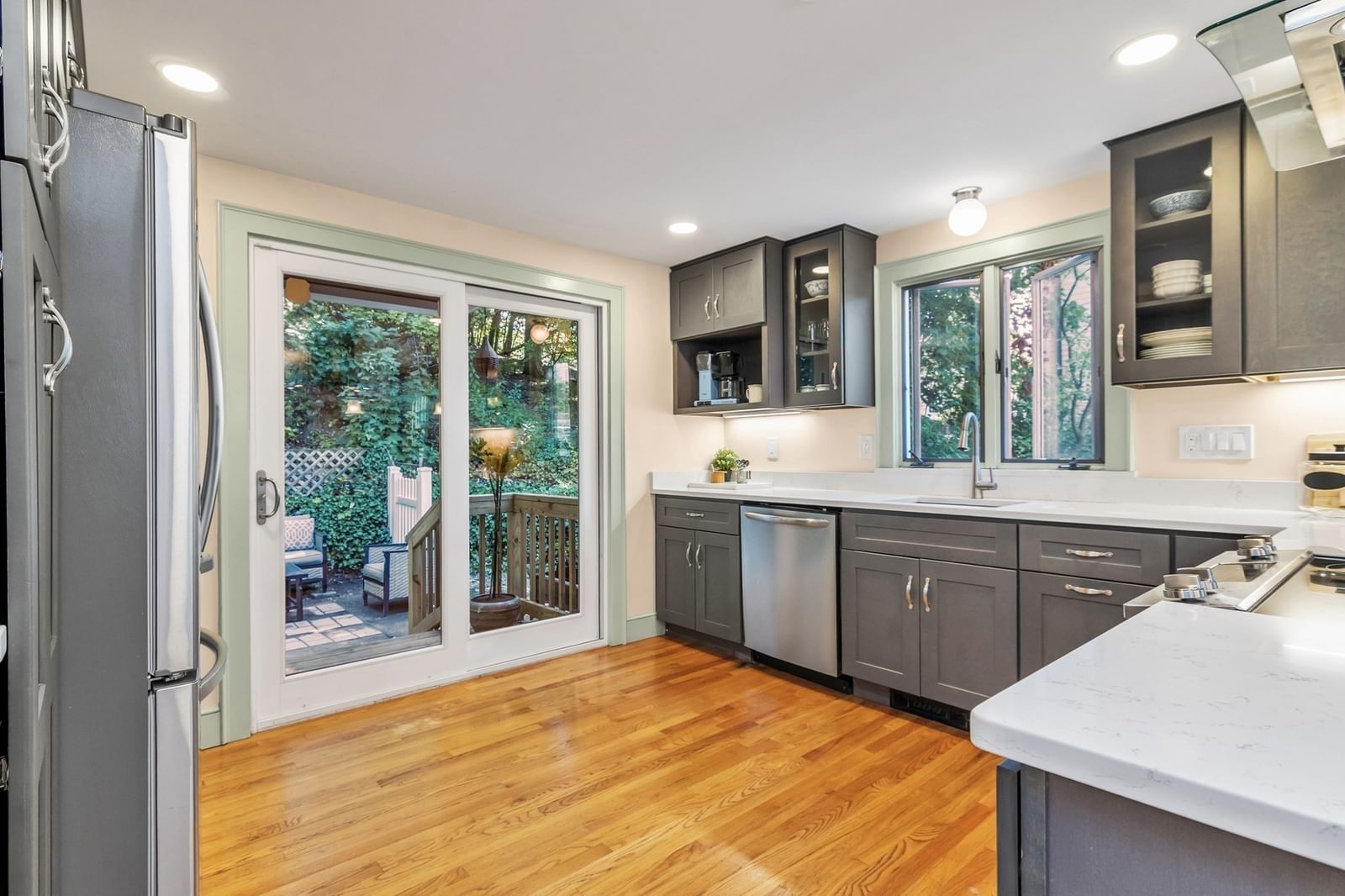 74 Fletcher Rd Woburn — Photo 8 of 42