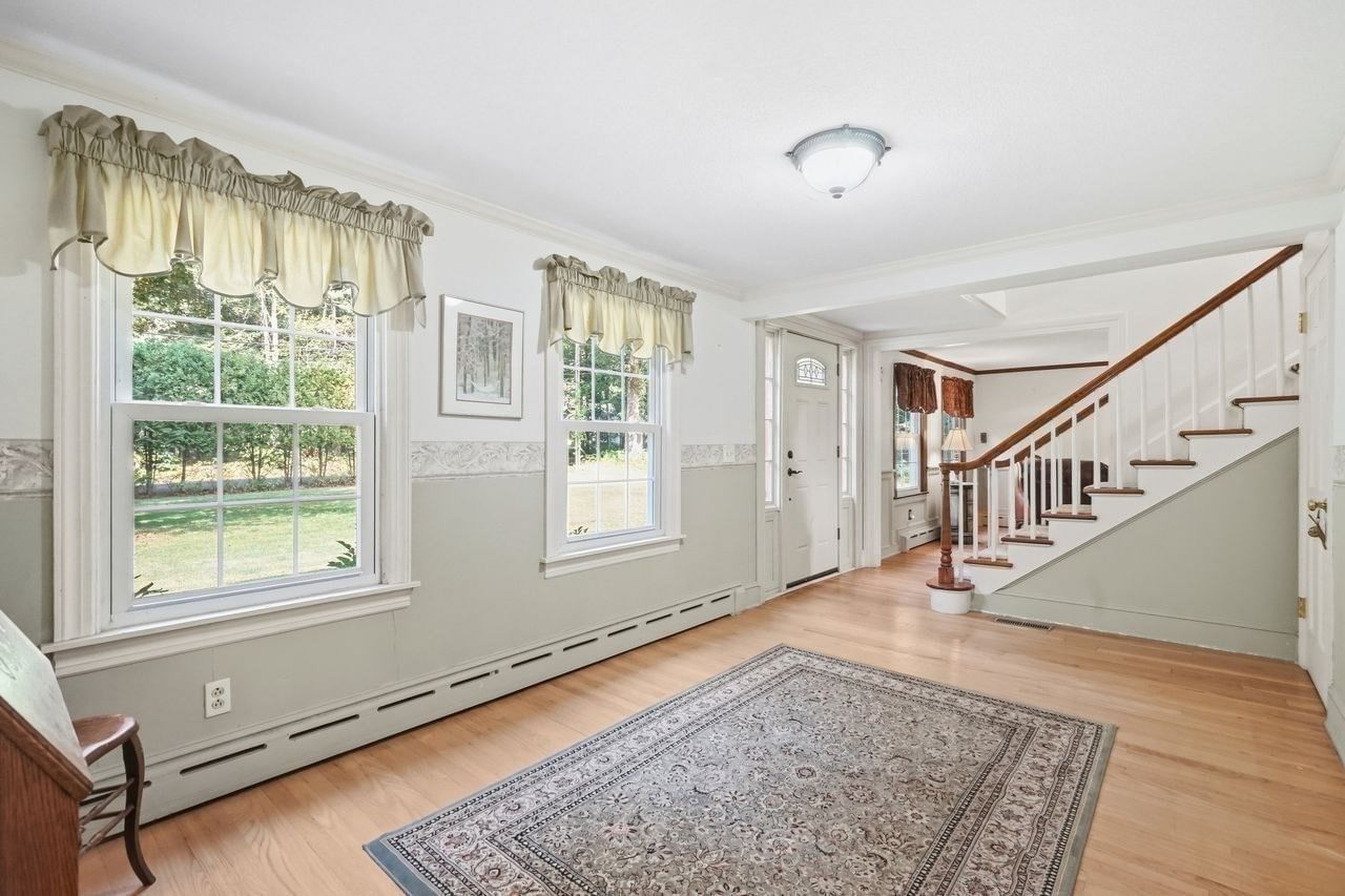36 Honey Pot Road Westfield — Photo 16 of 42