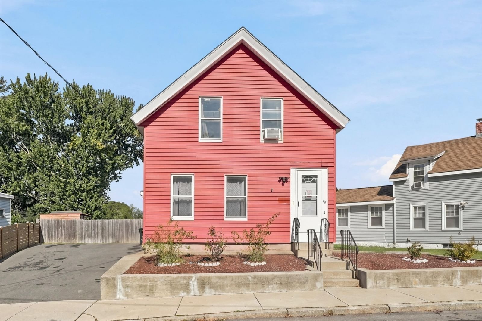 48 Jewett Street Lowell — Photo 2 of 42