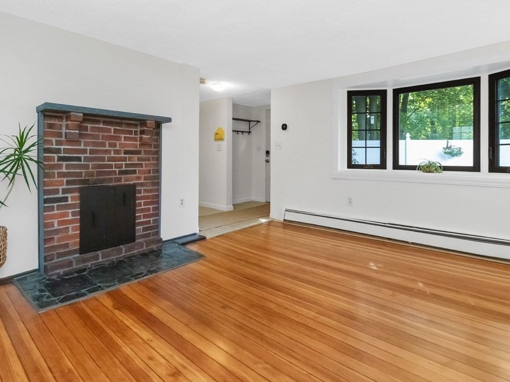 42 Newton Street Waltham — Photo 10 of 35