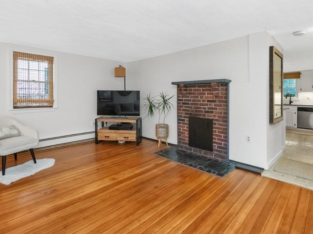 42 Newton Street Waltham — Photo 12 of 35