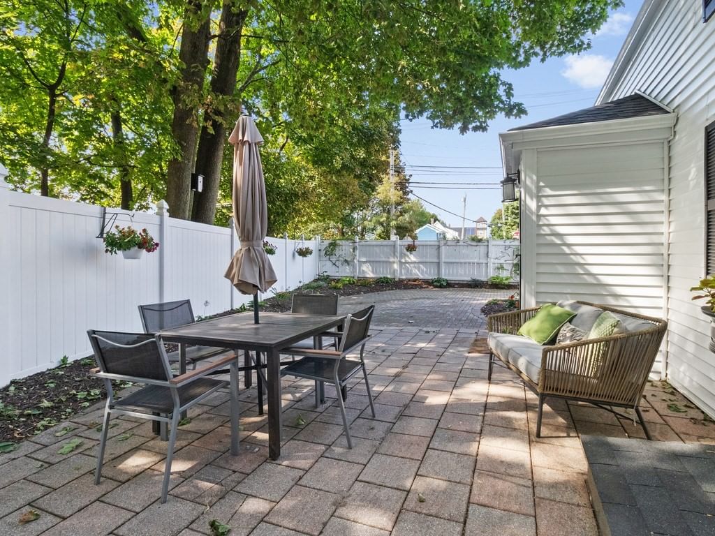 42 Newton Street Waltham — Photo 26 of 35