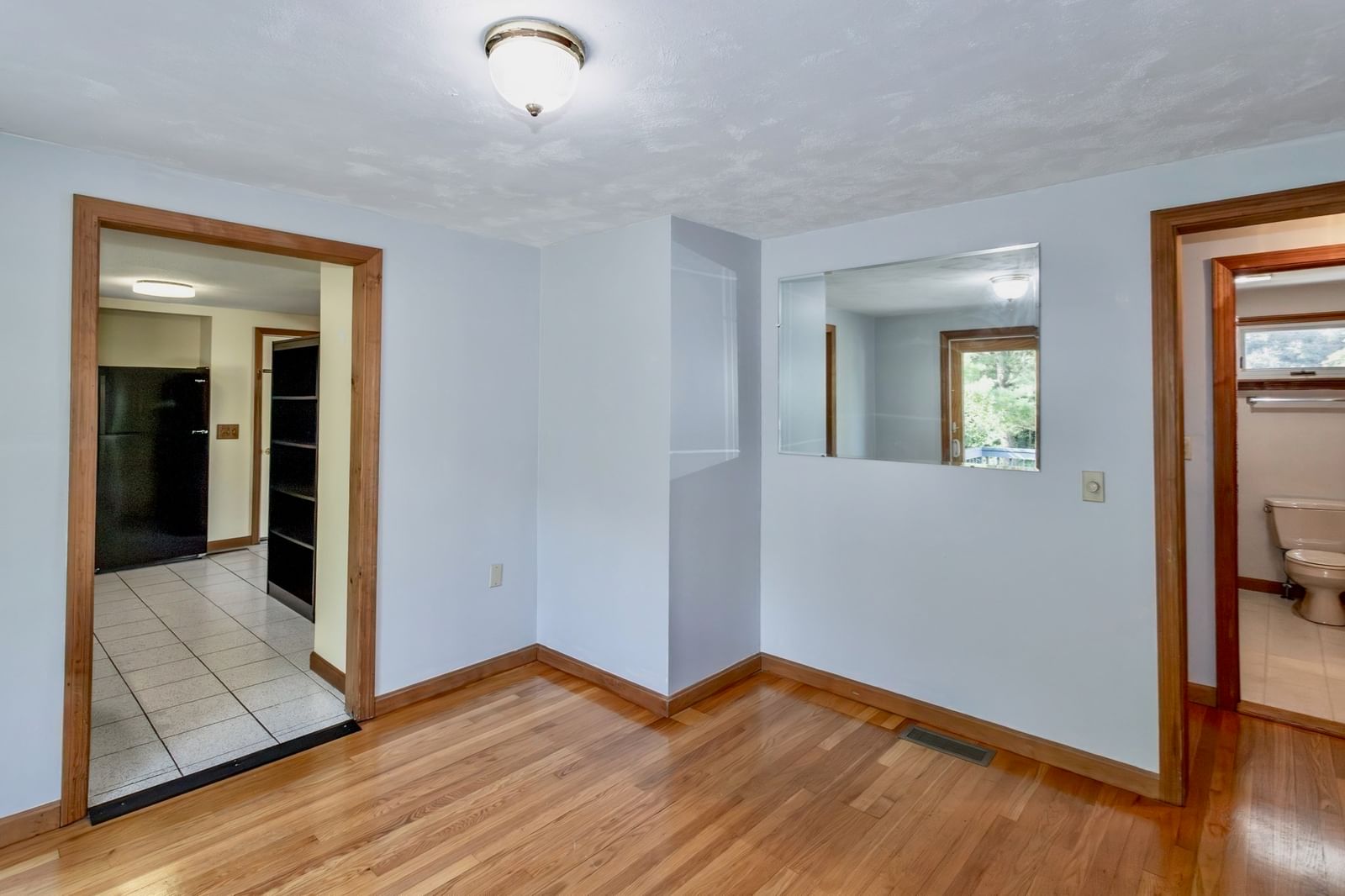 71 Birch Bluffs Drive Westfield — Photo 14 of 35