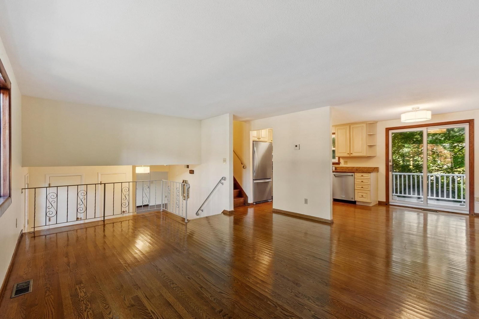 7 Gaywood Cir Peabody — Photo 11 of 38